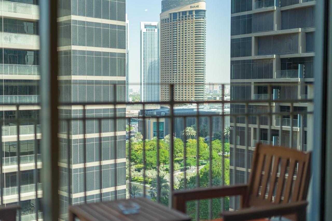 Apartamento Westminster Standpoint Burj Khalifa Dubái Exterior foto